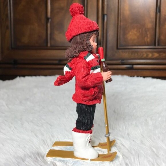 Vintage Coca-Cola x Madame Alexander "Doll Face" Winter Fun Figurine - Picture 5 of 10